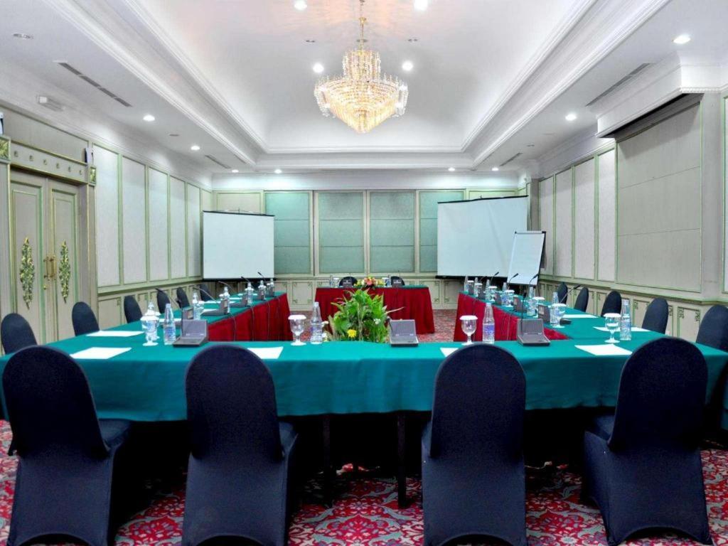 Kartika Chandra Hotel Jakarta Exterior photo